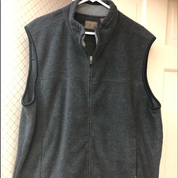Consensus Other - ❤️3/$30 Gray Vest Zip Up Closure 2 Zip Pockets